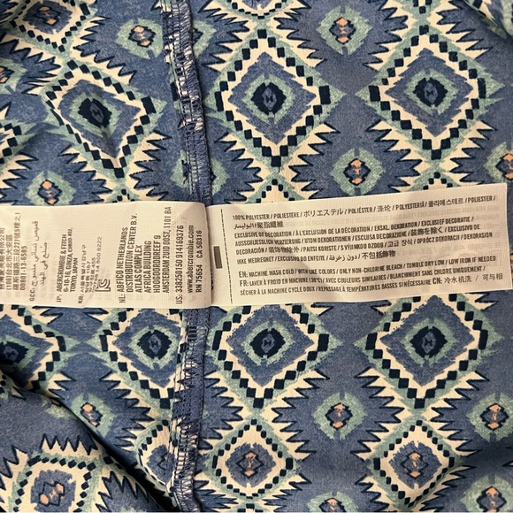 Hollister Fun Blue Tank Top - Picture 9 of 11